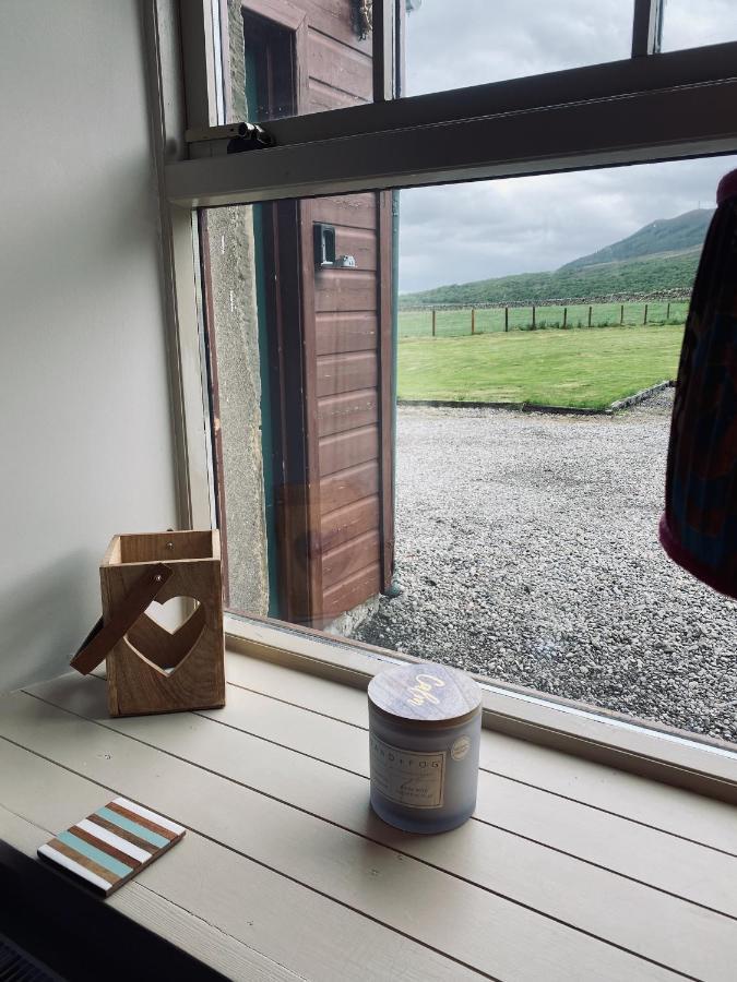 Quirky Highland Cottage With Stunning Views Fearn Lodge エクステリア 写真