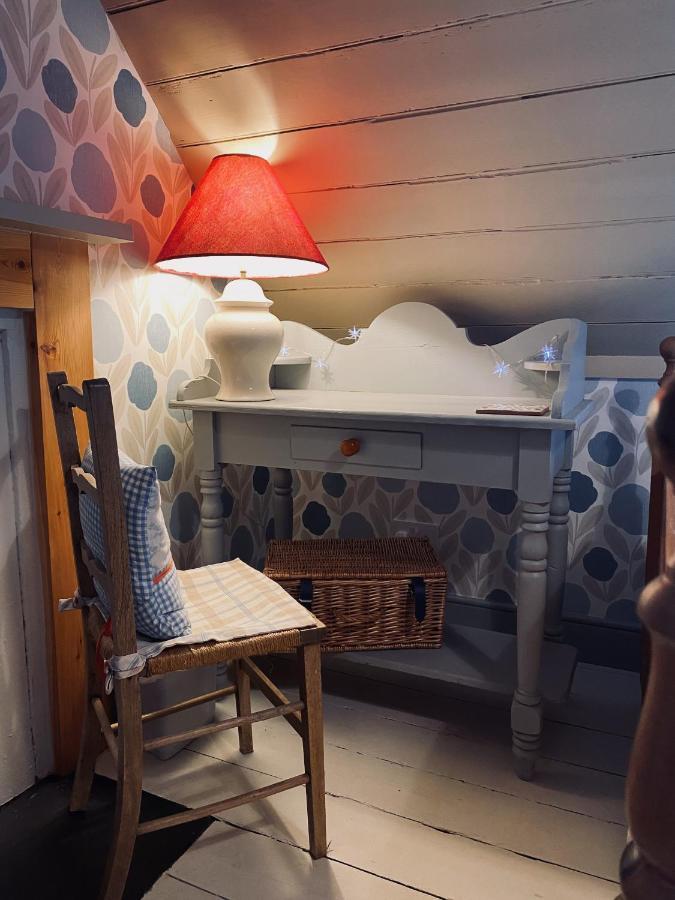 Quirky Highland Cottage With Stunning Views Fearn Lodge エクステリア 写真